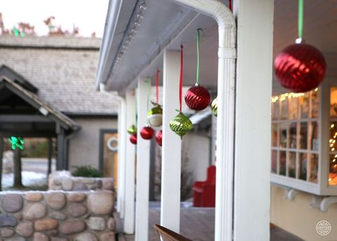 Christmas at Gardner Village - Christmas decorations 