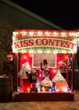 Christmas Elves at Gardner Village - Utah Christmas events 