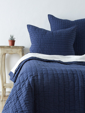 Simple Navy Quilt - Basic simple navy quilt 