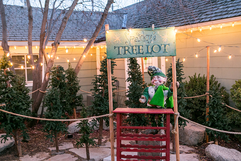 Christmas Elves at Gardner Village - christmas family activity 