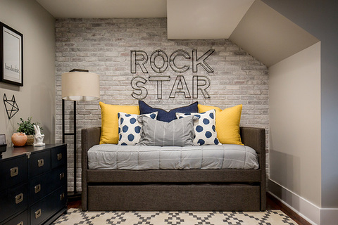 Down to Earth Projects | Castlefield Lane - Contemporary Daybed Designer pillows 