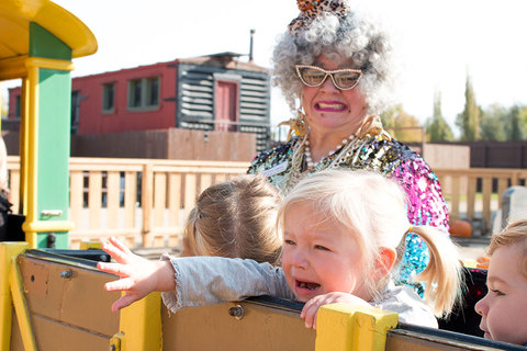 Gardner Village Witches - granny grins gardner village witch 