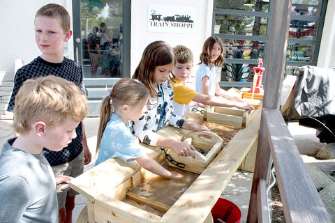  crystal panning at the train shoppe 