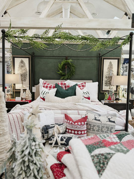 Christmas Bed & Decor at Layers Bedding - christmas bedding at layers bedding 