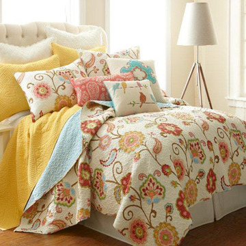 Bright Floral Quilt - Bright Springtime floral quilt 