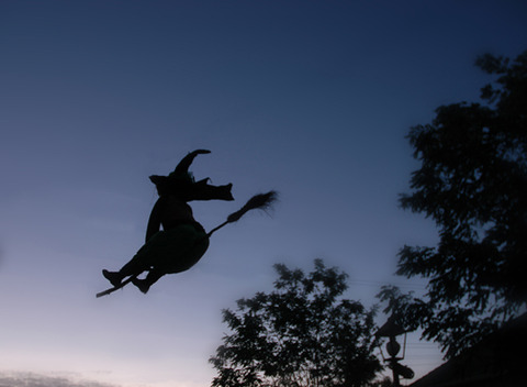 WitchFest at Gardner Village - gardner village witches 