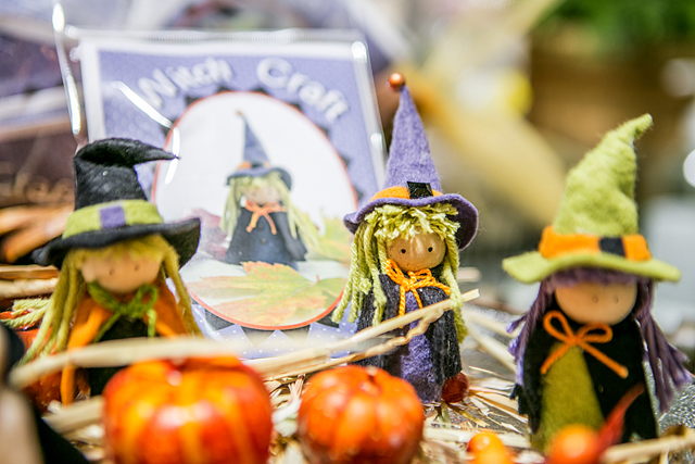 wood spool witches