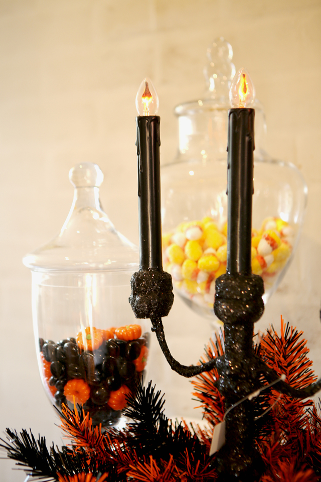 halloween mantel