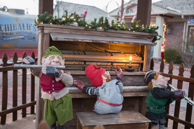 elf displays