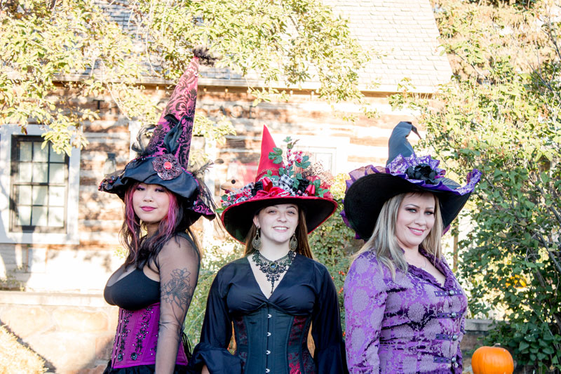 witch looks for all