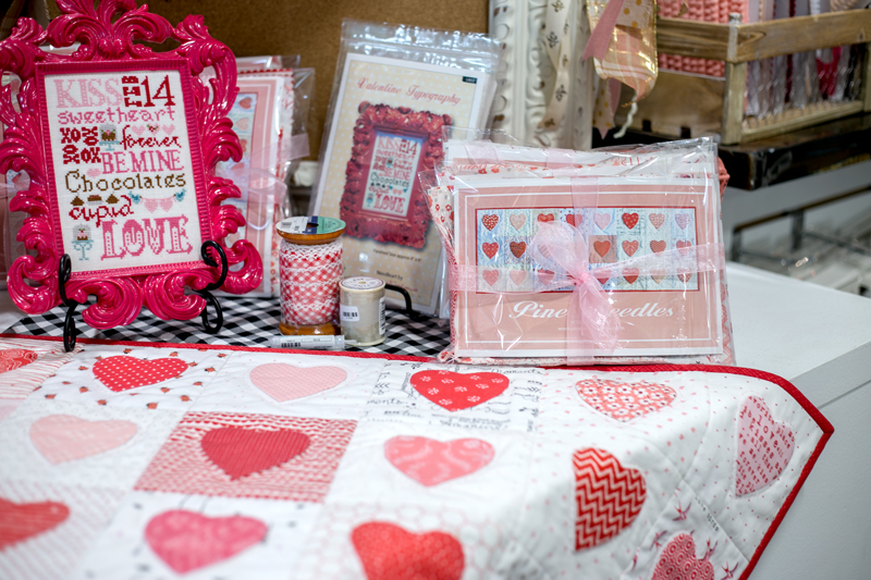 valentine's Day table runner kit